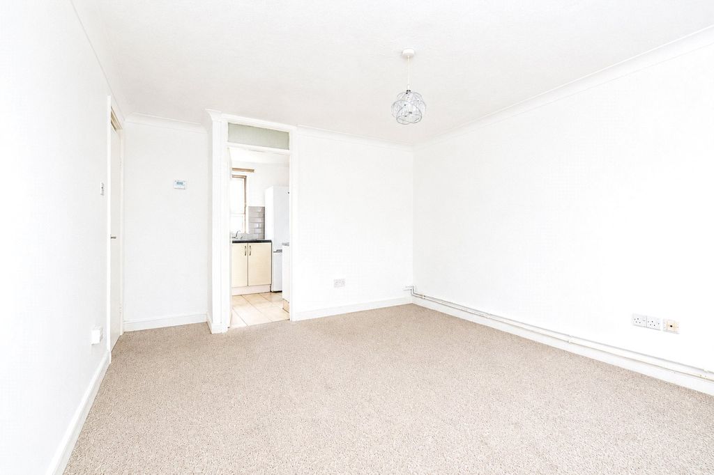 Property photo 3 of 14 Picture No. 04