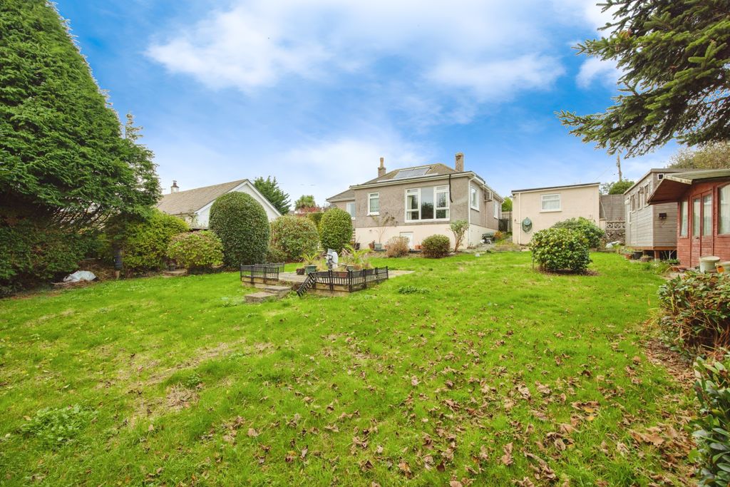 Property photo 1 of 17 Photography