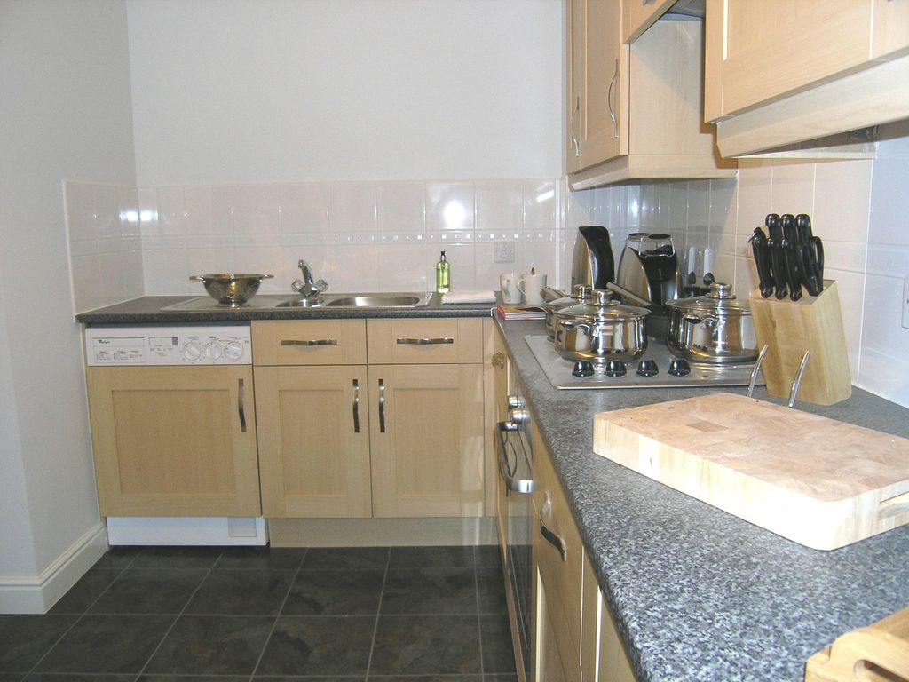 Property photo 2 of 4 Kitchen