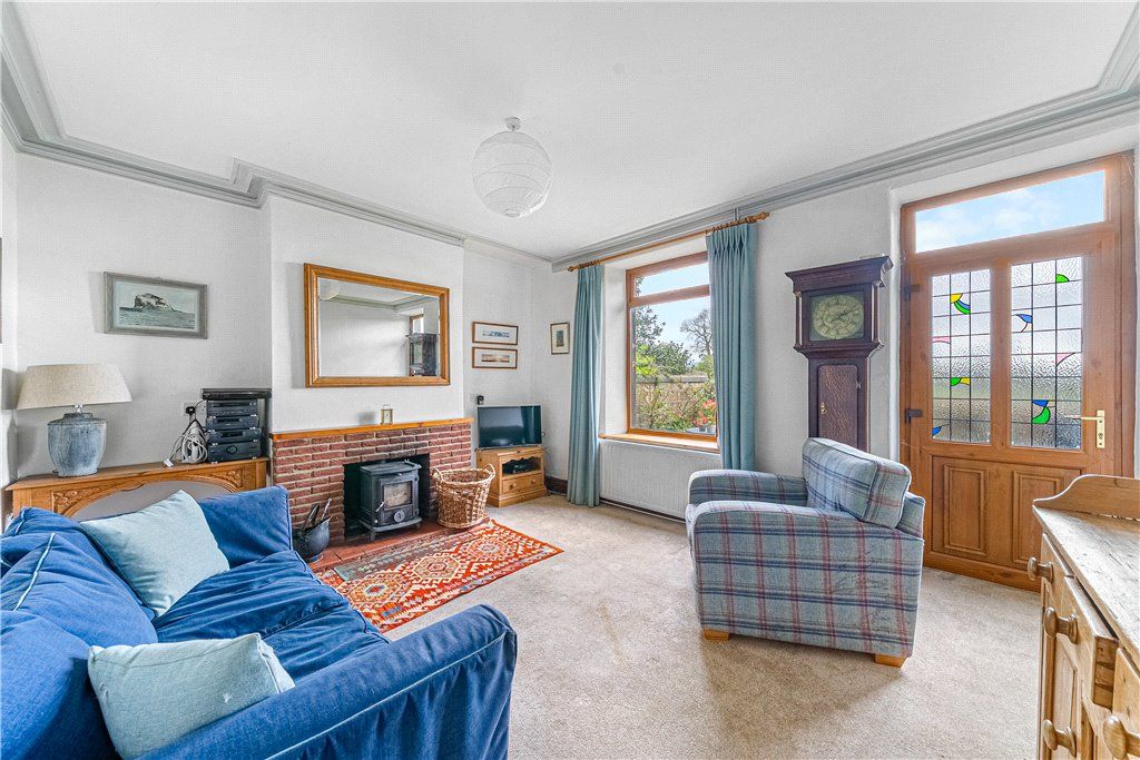 Property photo 2 of 14 Sitting Room