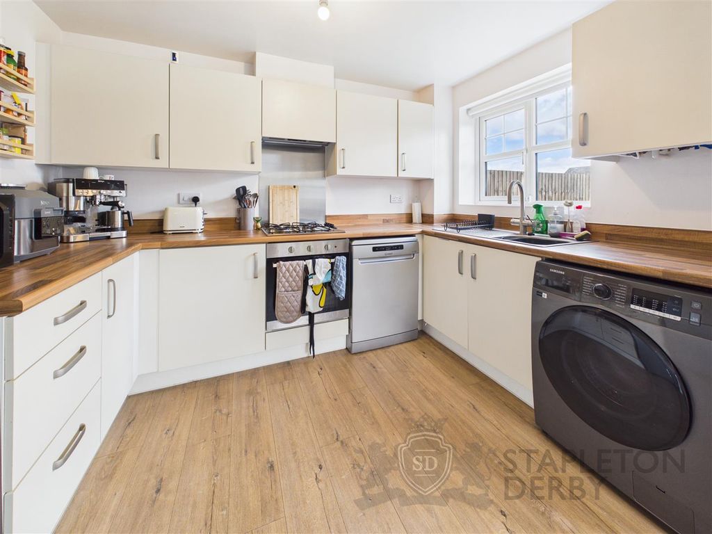 Property photo 3 of 17 Cam04645G0-Pr0031-Still008.Jpg