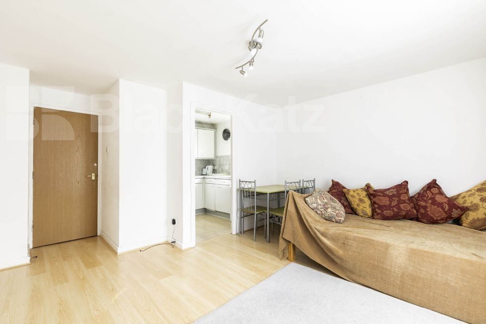 Property photo 3 of 9