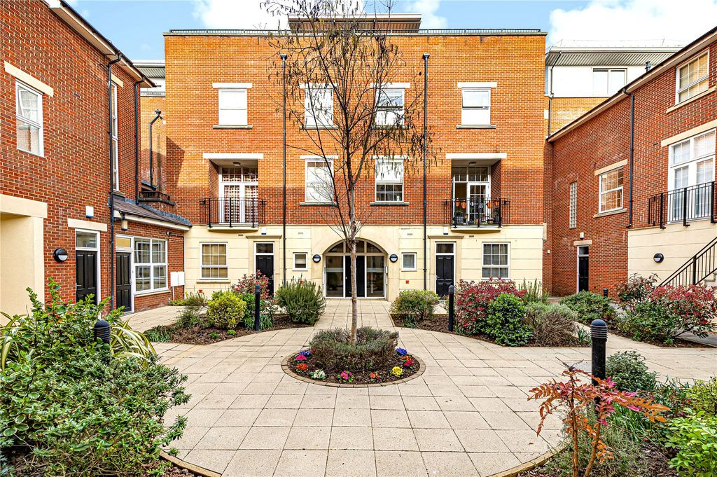 Property photo 1 of 14 Picture No. 04