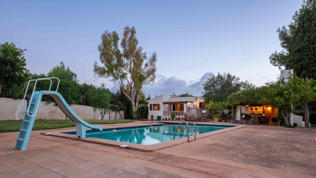 Property photo 3 of 39 79129 Small-36.Jpg