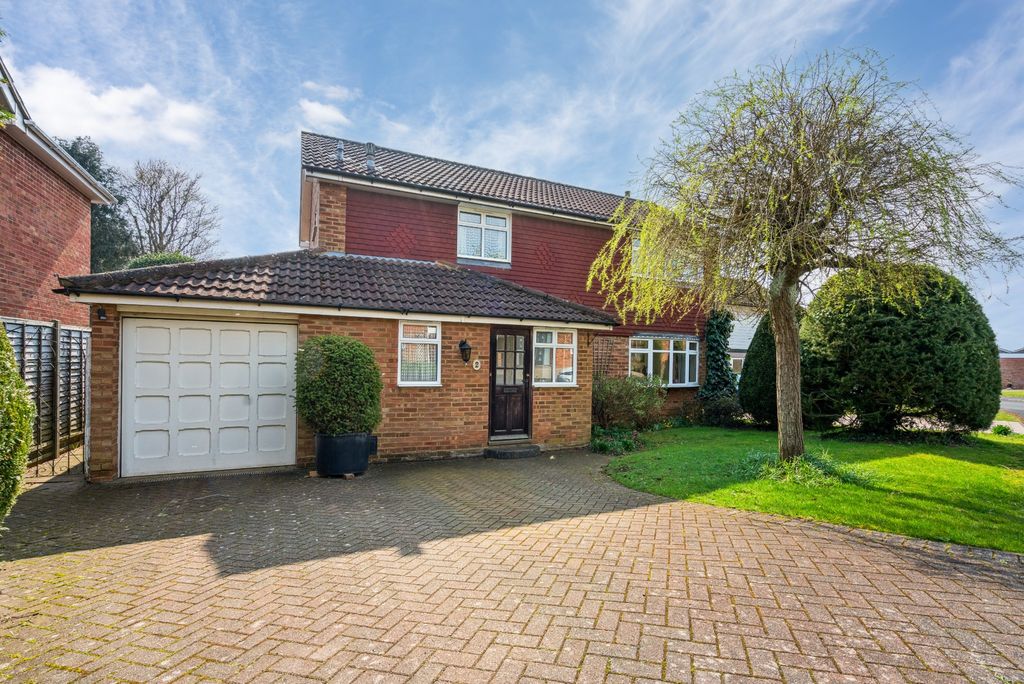 Property photo 1 of 12