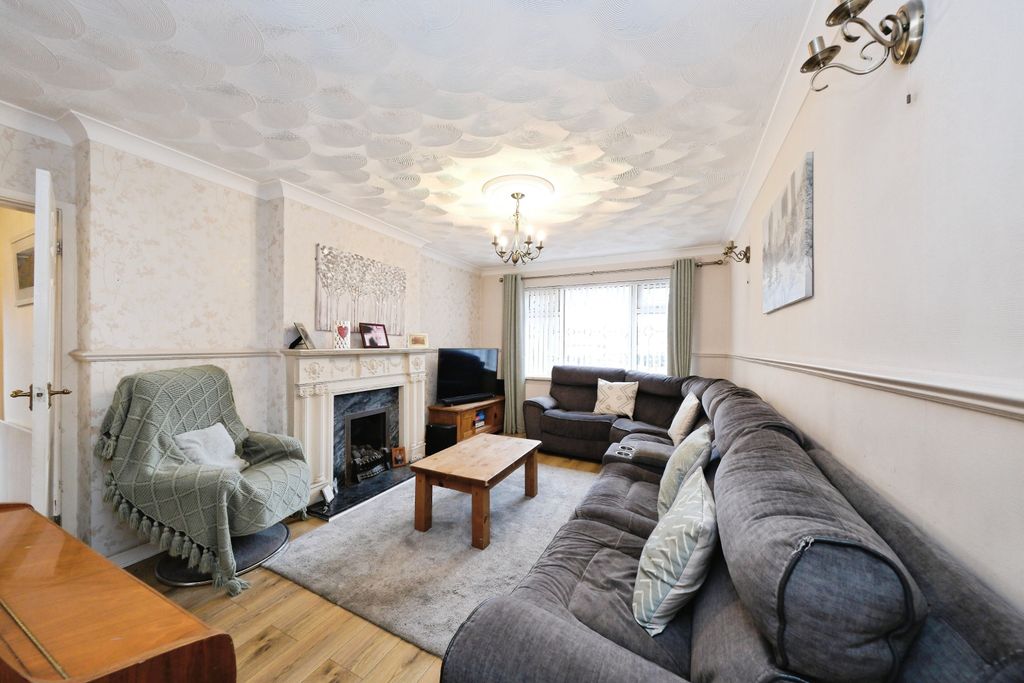 Property photo 2 of 21 Dscf0482