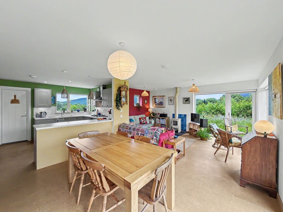 Property photo 3 of 46