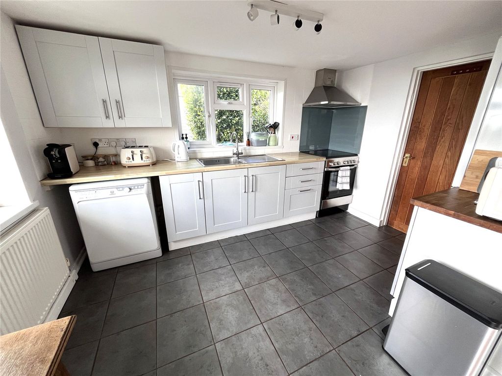 Property photo 3 of 19 Picture No. 34