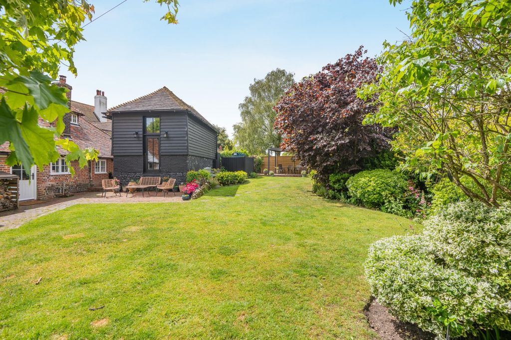 Property photo 2 of 21 Annexe/Garden