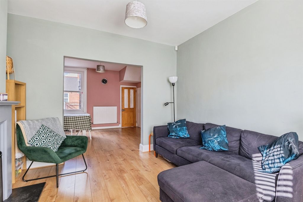 Property photo 3 of 16