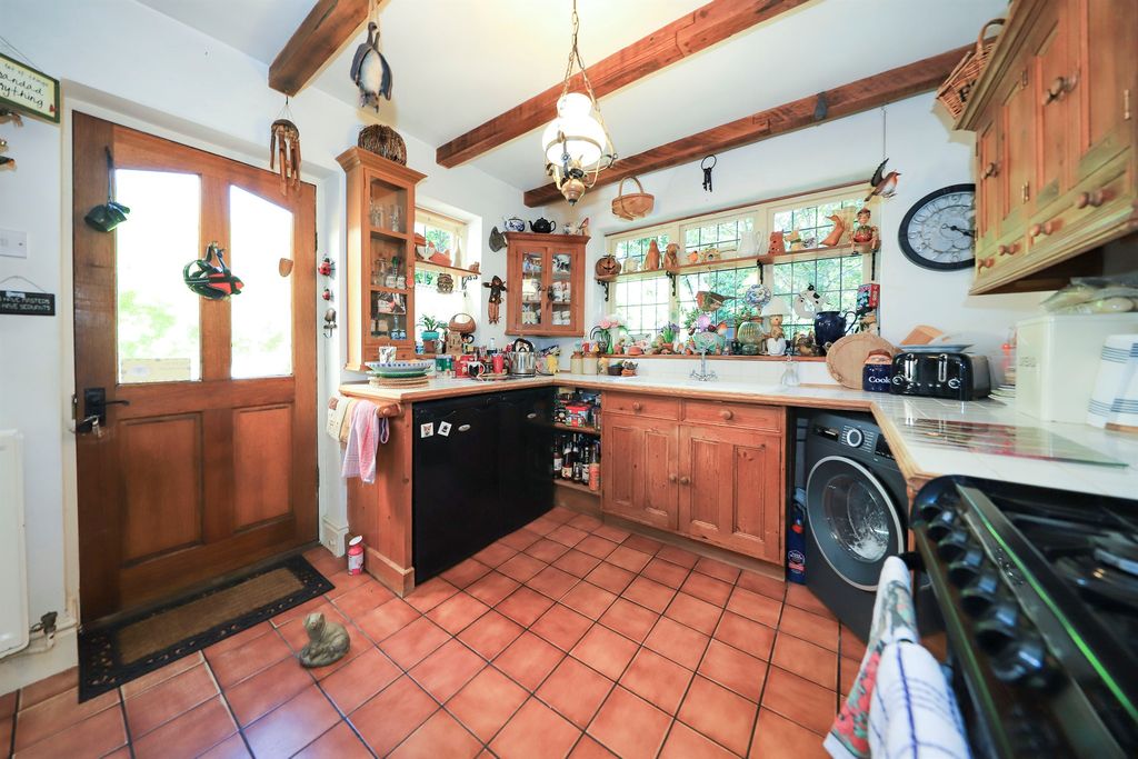 Property photo 3 of 16