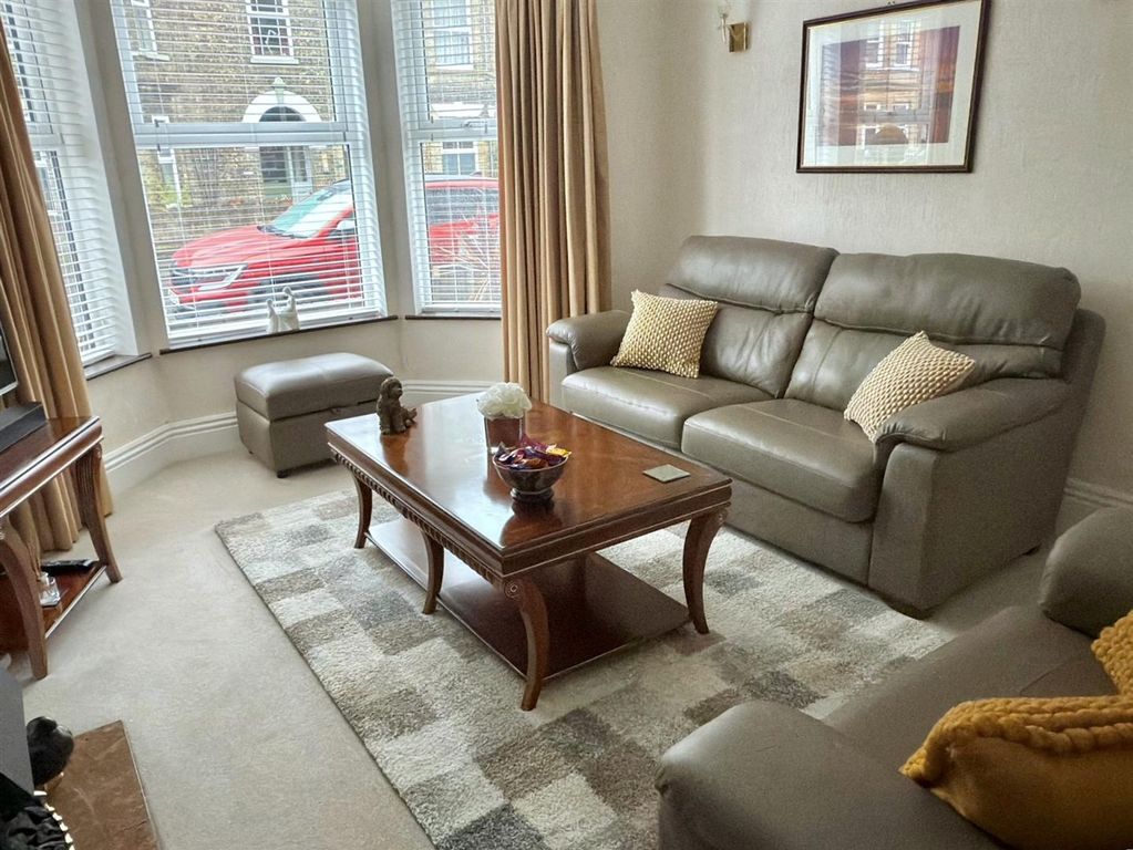 Property photo 2 of 21 Lounge Area.Jpg