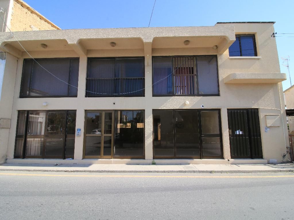 Property photo 1 of 5