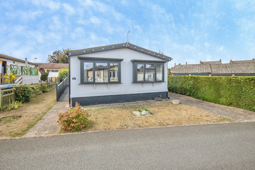 Property photo 1 of 12