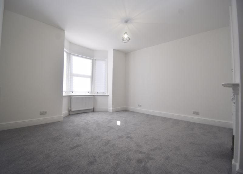 Property photo 2 of 17 Photo 12