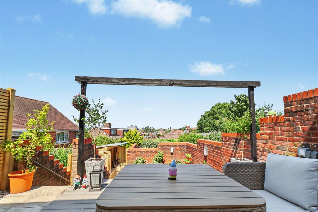 Property photo 1 of 18 Rear Garden
