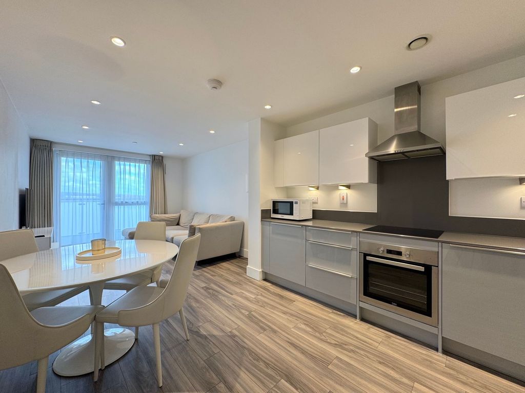 Property photo 1 of 12 Lounge/Kitchen/Dining Area