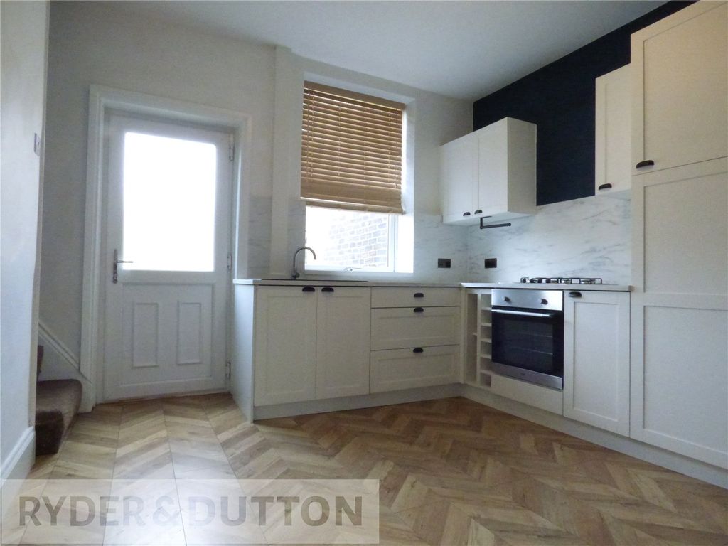 Property photo 3 of 17 Kitchen Diner