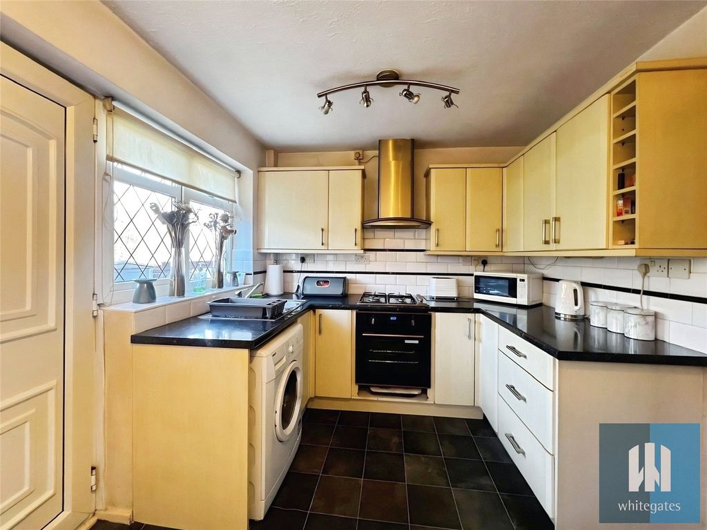 Property photo 2 of 16 Picture No. 09