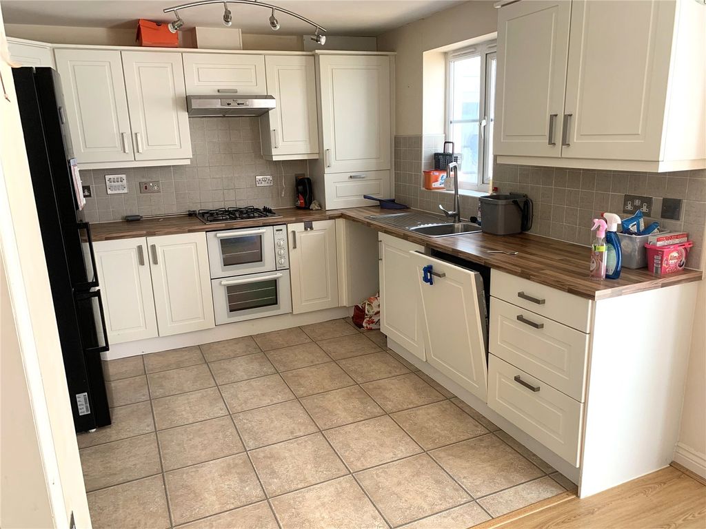 Property photo 3 of 17 Picture No. 34