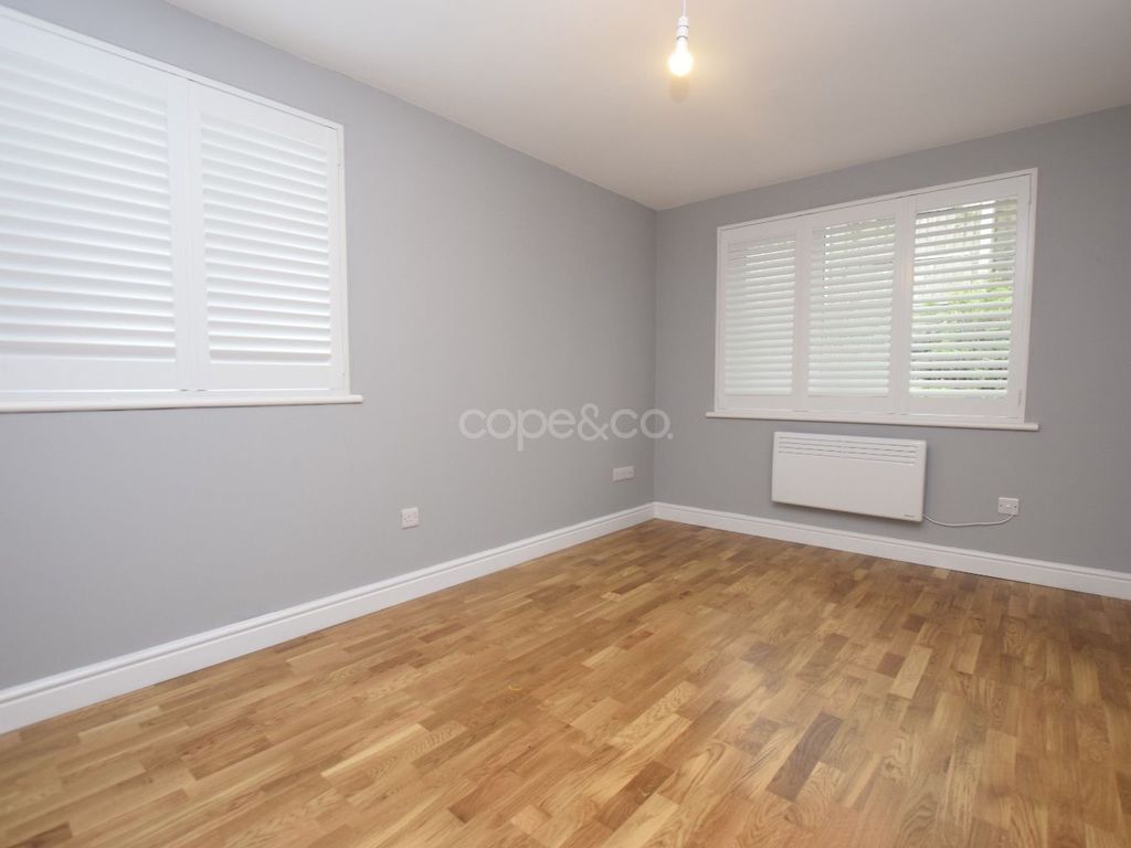 Property photo 3 of 6 1456216