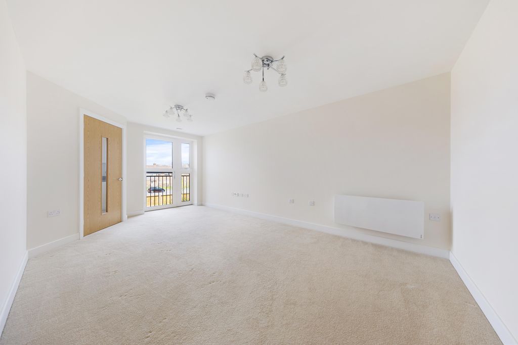 Property photo 3 of 9