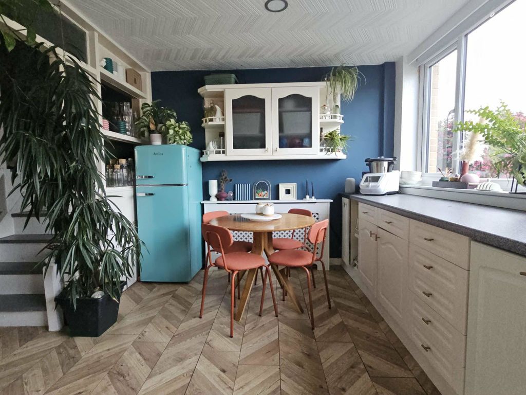 Property photo 3 of 14 Kitchen/Diner