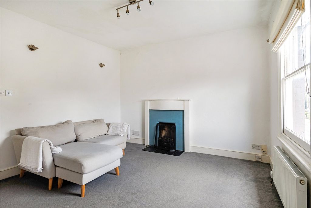 Property photo 3 of 15 Picture No. 07