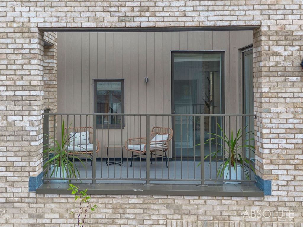 Property photo 1 of 31