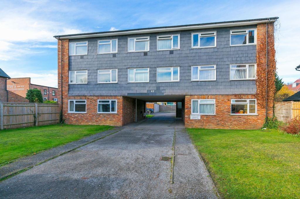 Property photo 1 of 11