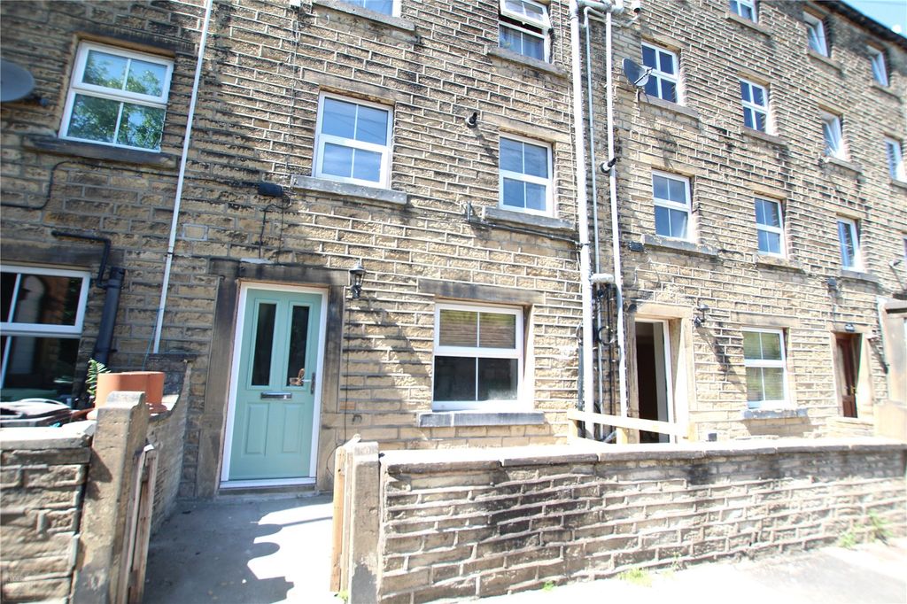 Property photo 1 of 13 External