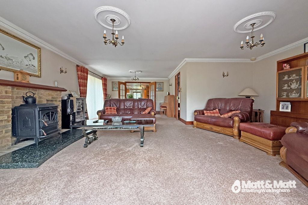 Property photo 2 of 12 4292164