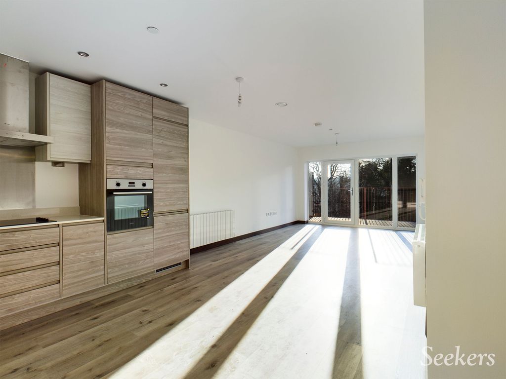 Property photo 2 of 8 Kitchen / Lounge Area