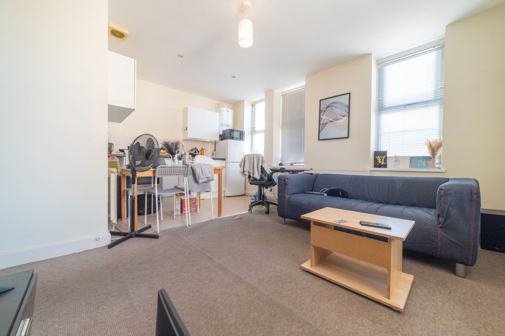 Property photo 3 of 15 Call 02920 454555 To Secure Your Viewing_2