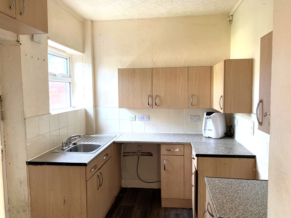 Property photo 3 of 9 l5