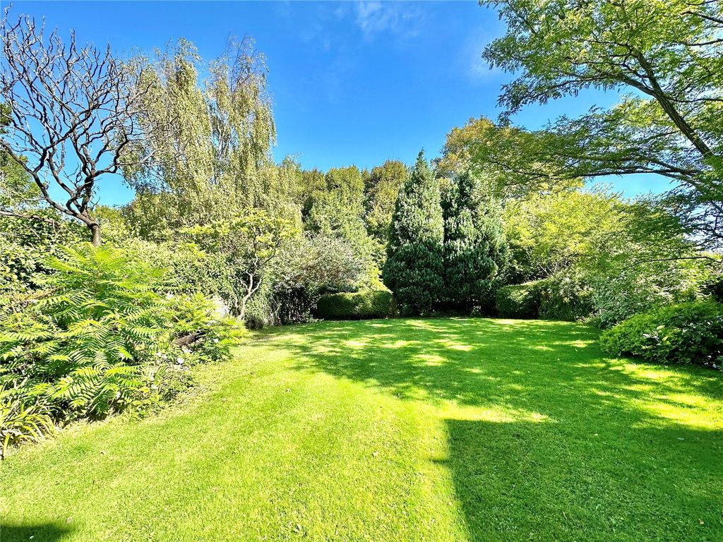 Property photo 3 of 21 Picture No. 10