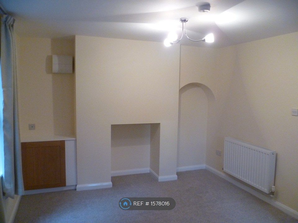 Property photo 2 of 5 Lounge