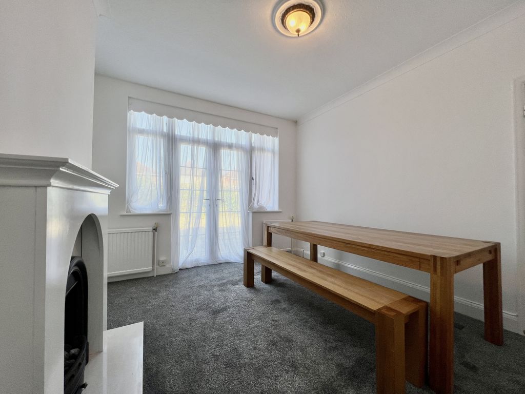 Property photo 3 of 15 Gallery