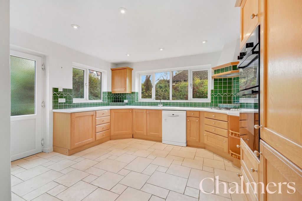 Property photo 3 of 26