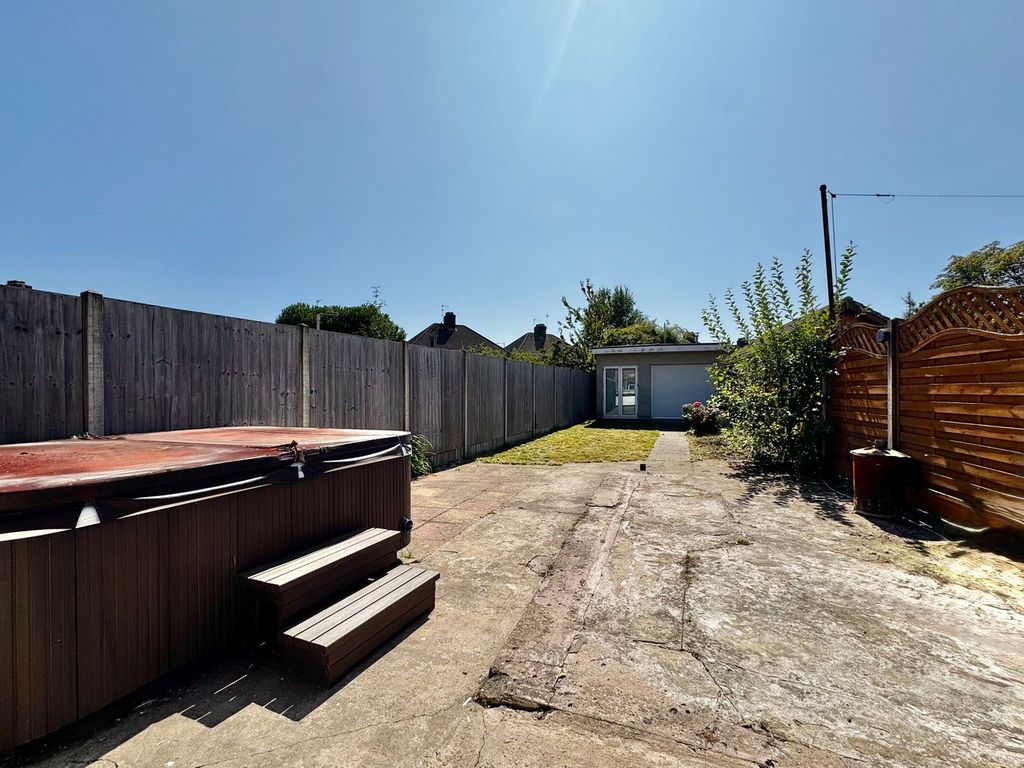 Property photo 2 of 15