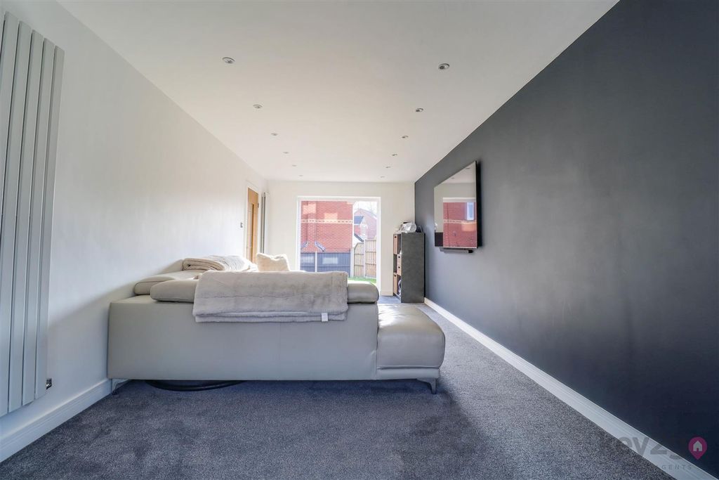 Property photo 3 of 20 Img_5011-Img_5013.Jpg