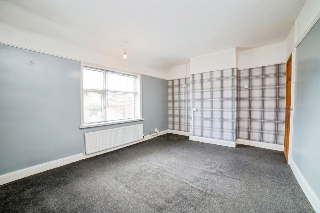 Property photo 2 of 13 Pbox-Img.Jpg