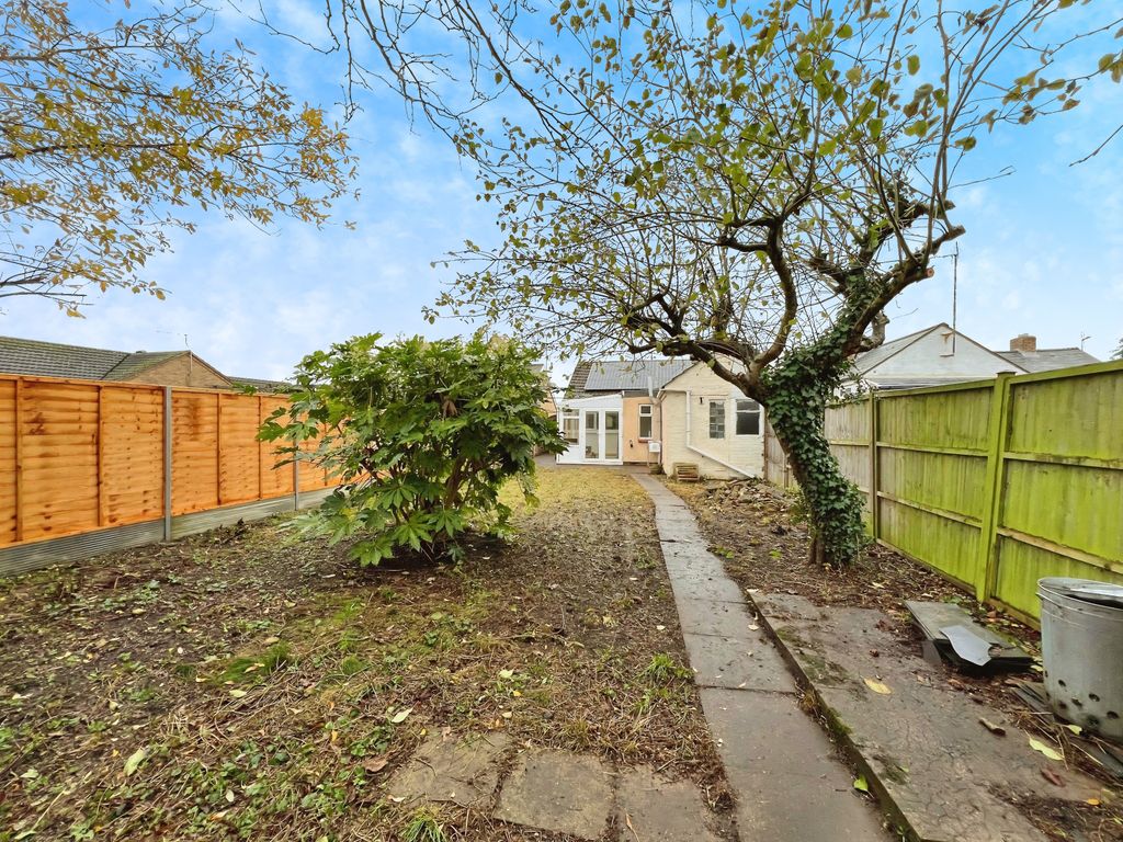 Property photo 2 of 8