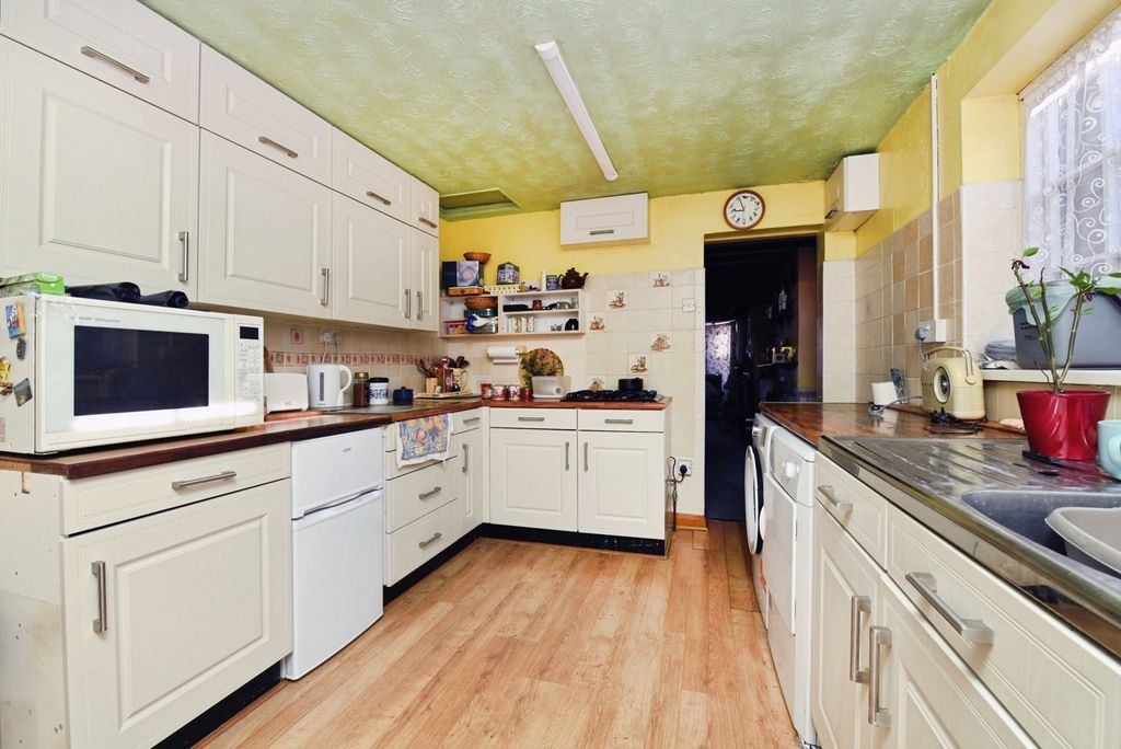Property photo 3 of 15 Pbox-Img.Jpg