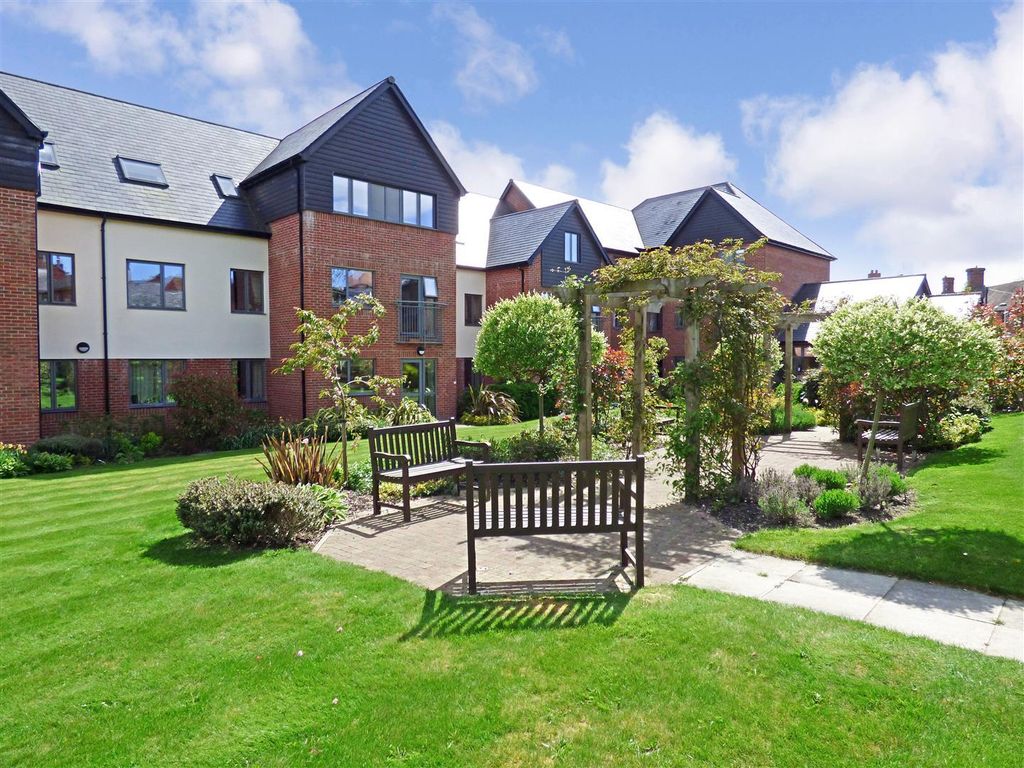 Property photo 3 of 30 Jebb Court