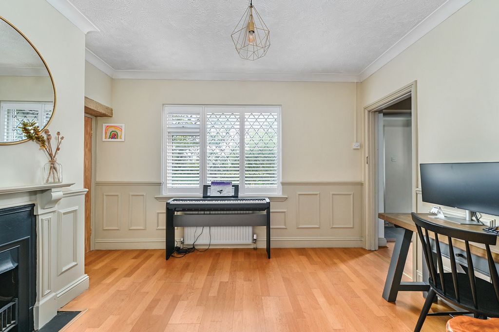 Property photo 2 of 29