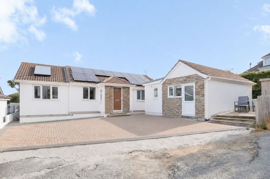 Property photo 1 of 26
