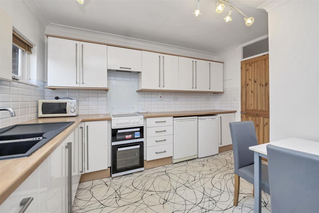 Property photo 3 of 10 Dcp_7556.Jpg