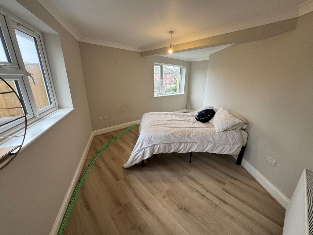 Property photo 3 of 4 Gallery