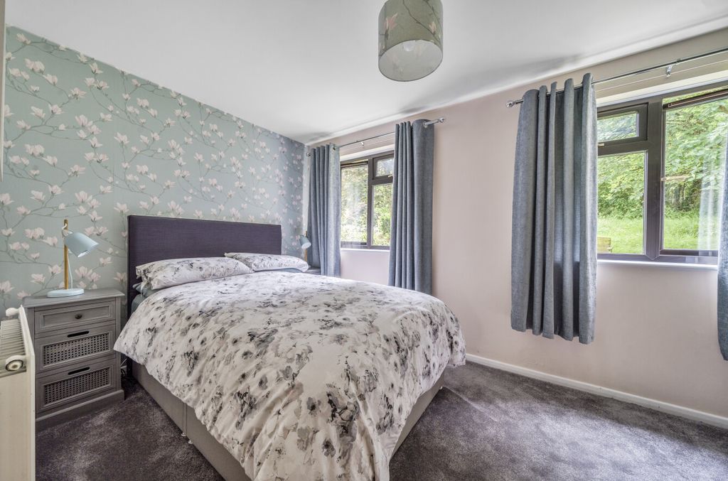 Property photo 1 of 16 1 - 1301328-23-6847Ff...